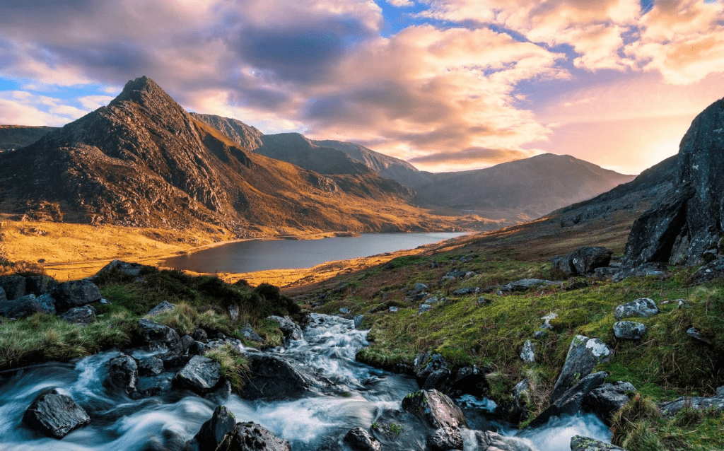 List Of Top 10 Beautiful Places To Visit In Wales