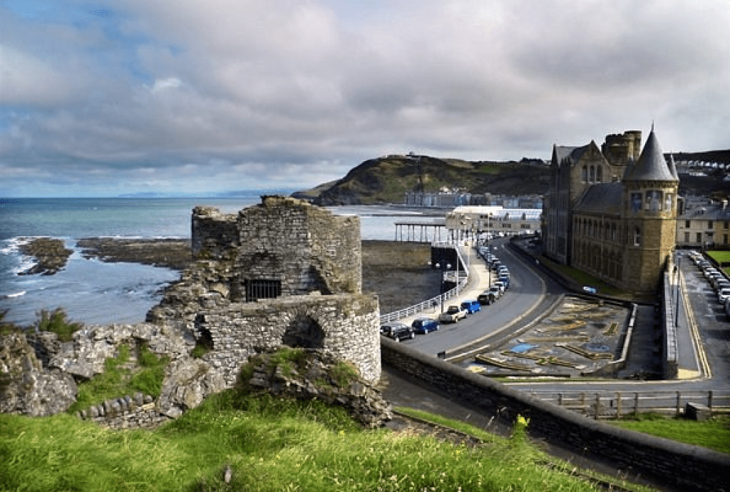 List Of Top 10 Beautiful Places To Visit In Wales