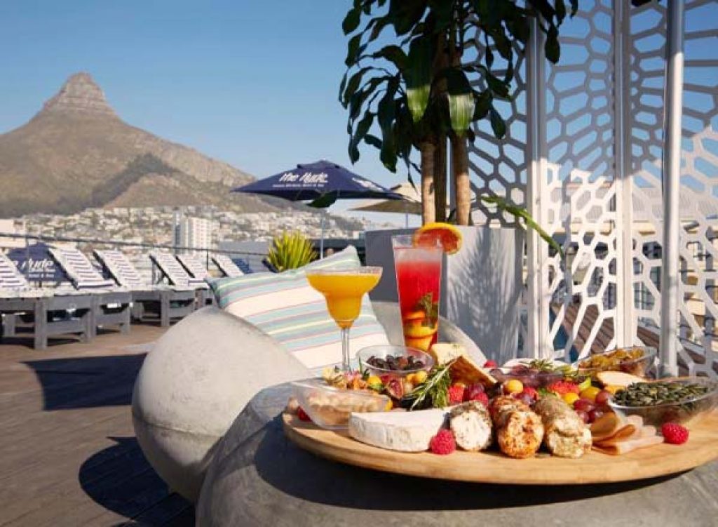 Top 5 Best And Famous Restaurant in Cape Town South Africa