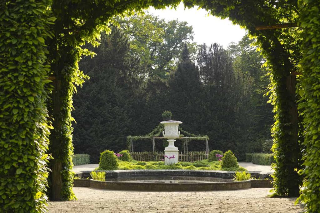 10 Most Beautiful Gardens in the World
